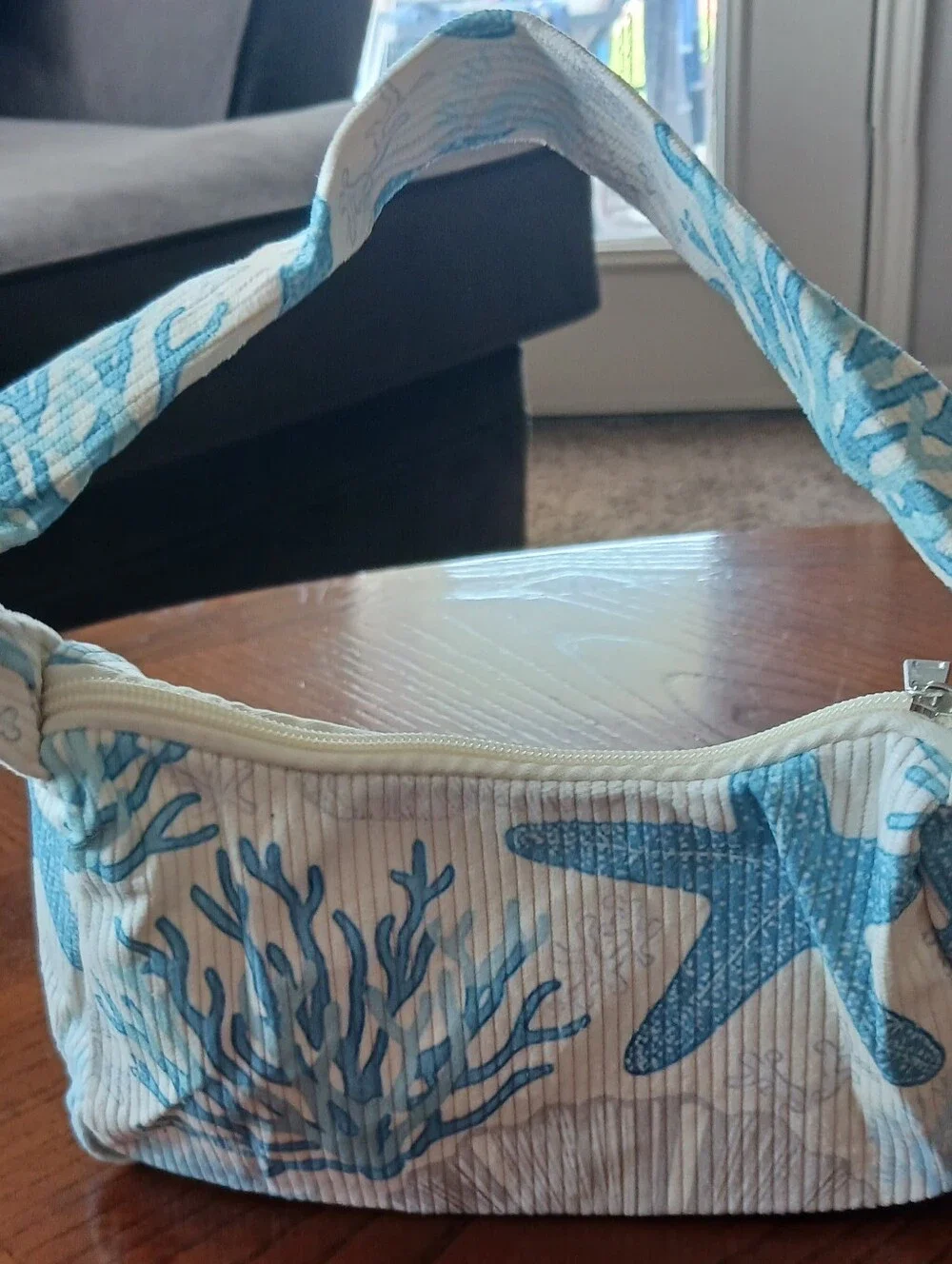 Blue Starfish Printed Shoulder Bag - Women's Beach Tote